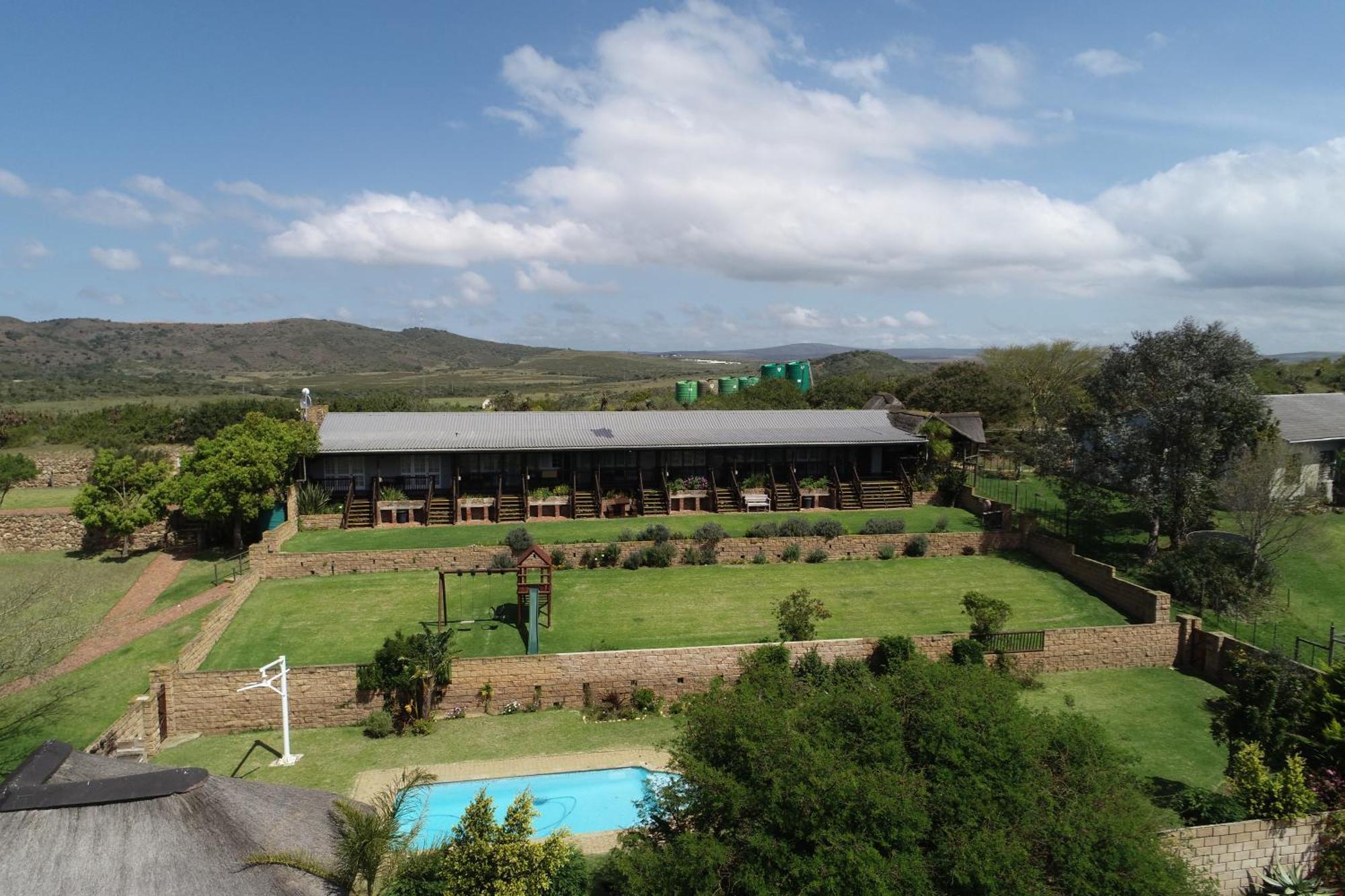 欧特妮卡布什山林小屋 哈坦柏斯 外观 照片